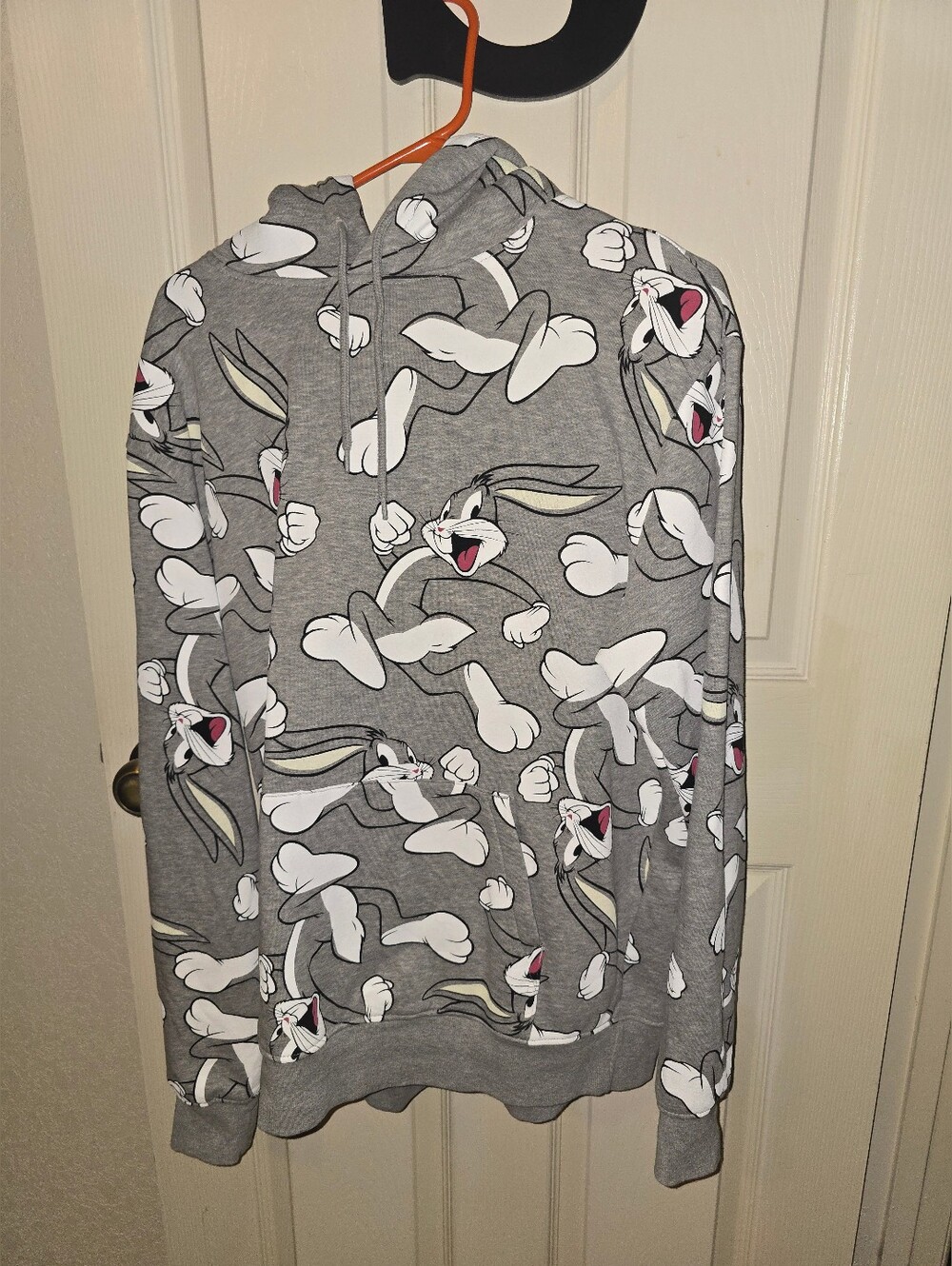 Bugs Bunny Pull Over EUC size Large